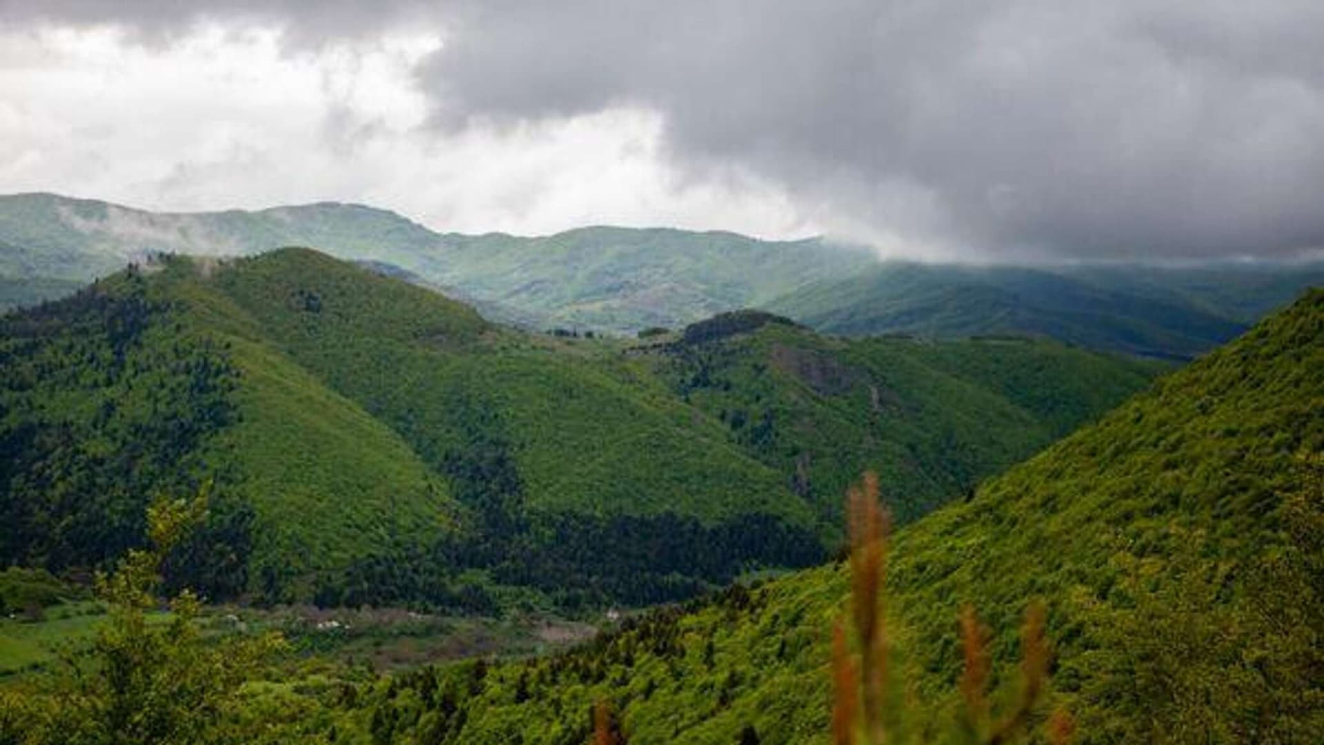 Romantic South Ossetia Mountain Honeymoon Escape – photo 1